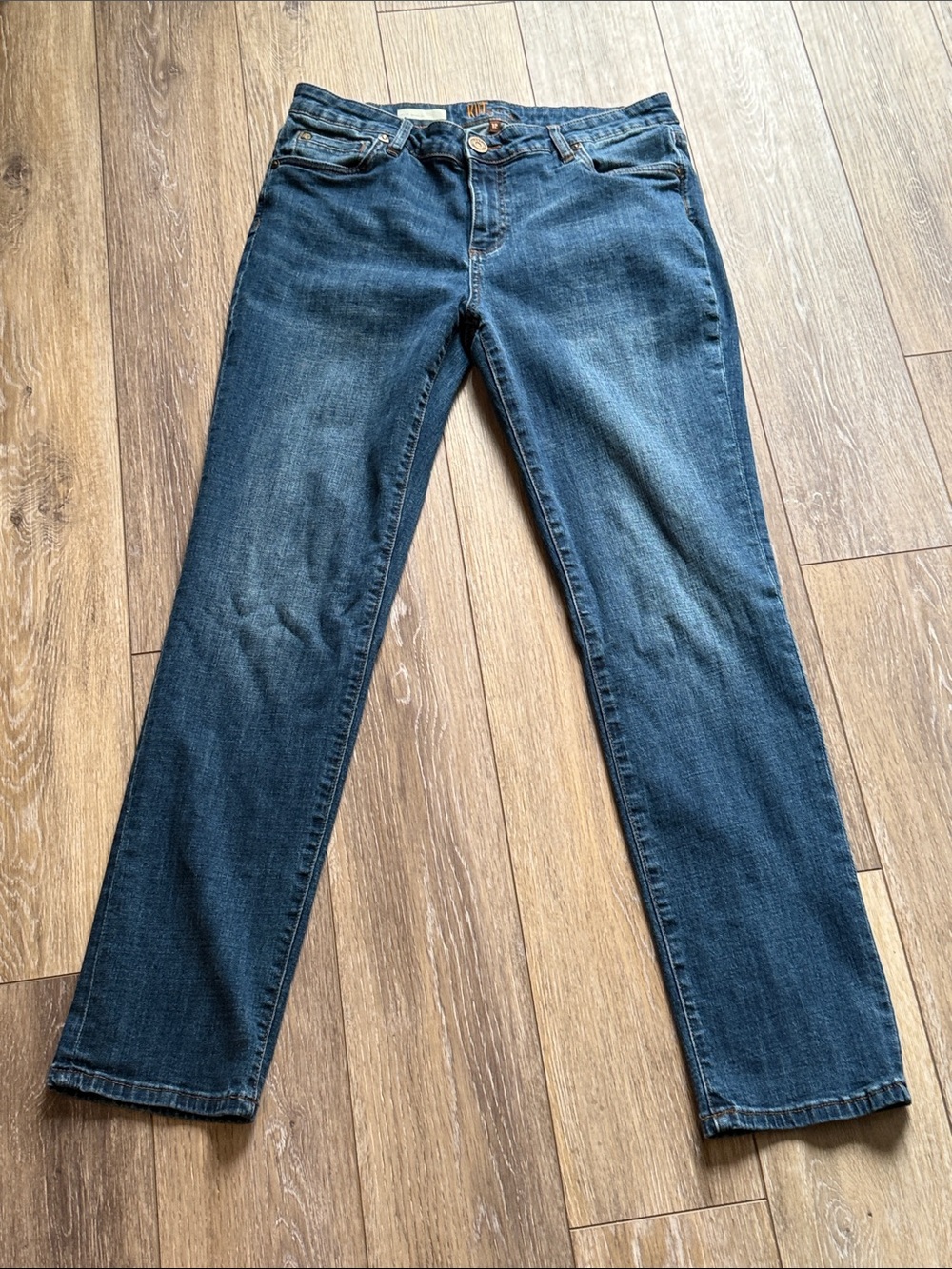 Kut from the Kloth Straight-Leg Jeans in Deep Blue Wash